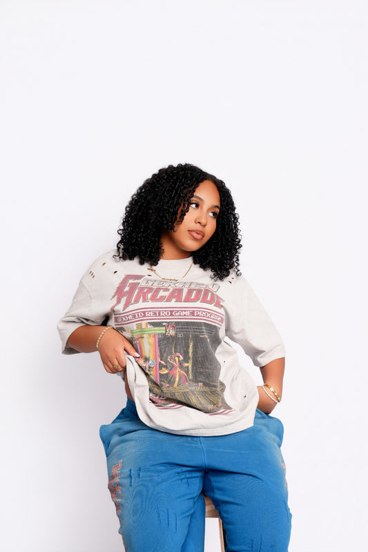 "SHOWDOWN" TEE